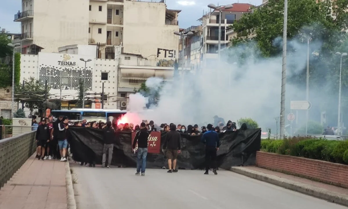 ΑΕΛ: Πορεία διαμαρτυρίας στο Αλκαζάρ - «Κούγια παραιτήσου» (pics+vids)