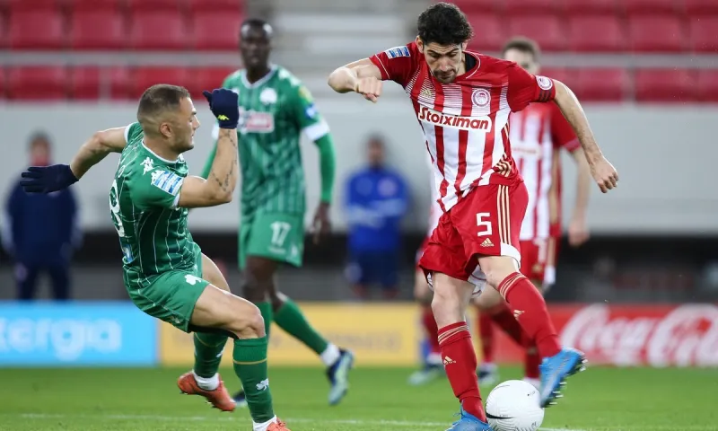Super League 1: «Αυλαία» της σεζόν με δύο ντέρμπι