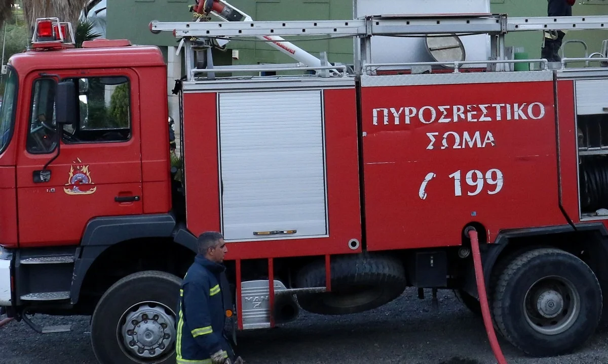 Πυροσβεστικό σώμα: Υποχρεωτικός ο εμβολιασμός σε όλους - Εκτός υπηρεσίας οι αρνητές