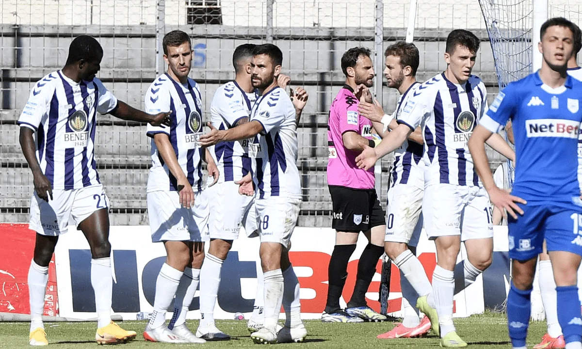 ΠΑΣ Γιάννινα - Απόλλων Σμύρνης 0-2: Απόντες και οι... παρόντες και λίγα έβαλε ο Απόλλων! (vids)