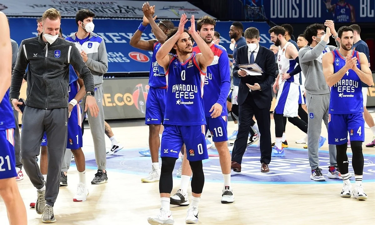 «Πρόβλημα με τις βίζες στην Εφές για την Κολωνία»