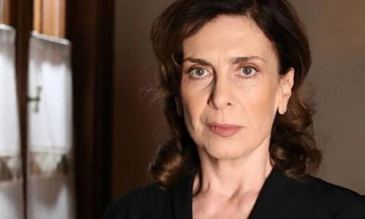 Άγριες Μέλισσες Spoiler (24/5): Συγκλονιστικές εξελίξεις - Η Μυρσίνη καίει τα παιδιά της και τις αδερφές Σταμίρη