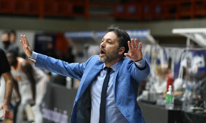 Σερέλης: «Ένα σφύριγμα που δεν δόθηκε, έκρινε την αναμέτρηση»