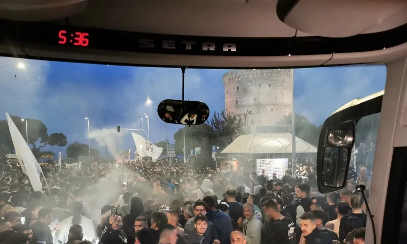 ΠΑΟΚ: «Κάηκε» ο Λευκός Πύργος για τους Κυπελλούχους - Γλέντι μέχρι το πρωί (pics+vids)