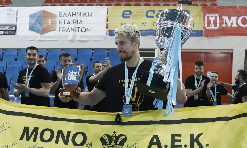 ΑΕΚ: To «έκαψαν» οι Κυπελλούχοι Ελλάδας - Έτσι πανηγύρισαν την κουπα! (vids)