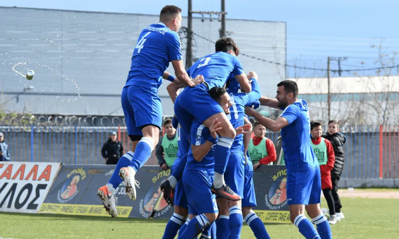 Football League: Πρώτο εκτός έδρας τρίποντο για Νίκη Βόλου, η Βέροια το ντέρμπι! (vid)