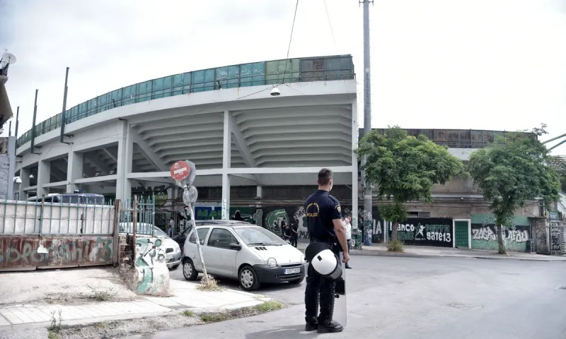 Εκλογές ΕΟΚ: Έστειλαν διμοιρίες να φυλάνε τη Λεωφόρο (pics)
