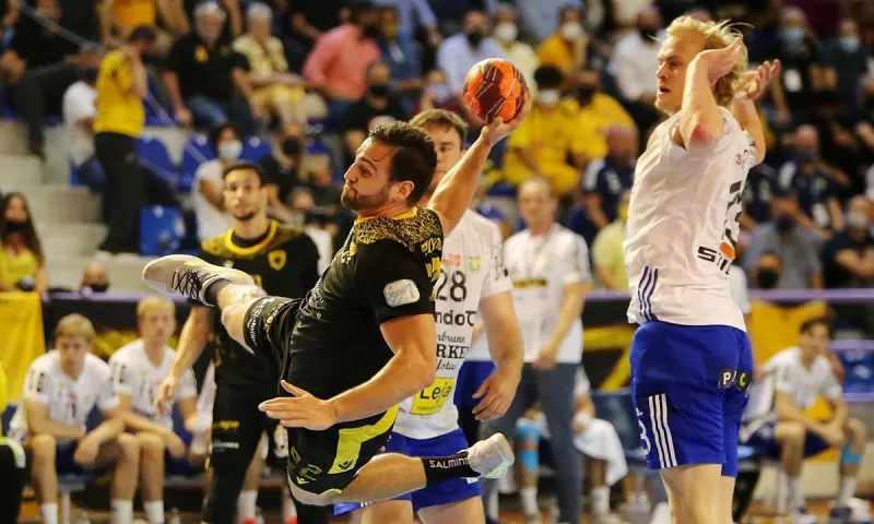 Ίσταντς - ΑΕΚ 20-24: Το ΠΗΡΕ! - «Βασίλισσα» του ευρωπαϊκού χάντμπολ!