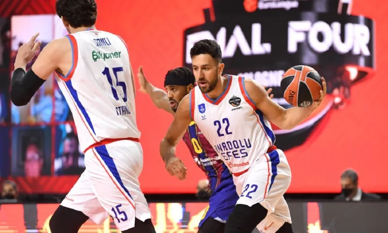 Μπαρτσελόνα- Εφές 81-86 : Άξια πρωταθλήτρια