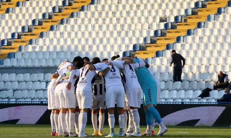 Απόλλων Σμύρνης: Στασιμότητα που εξηγείται