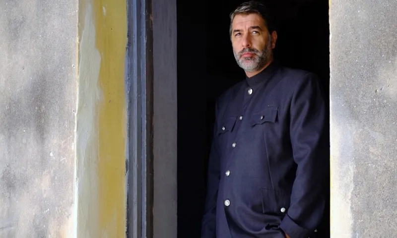 Από τις Άγριες Μέλισσες πρωταγωνιστής στο «Κομάντα και Δράκοι» του Mega