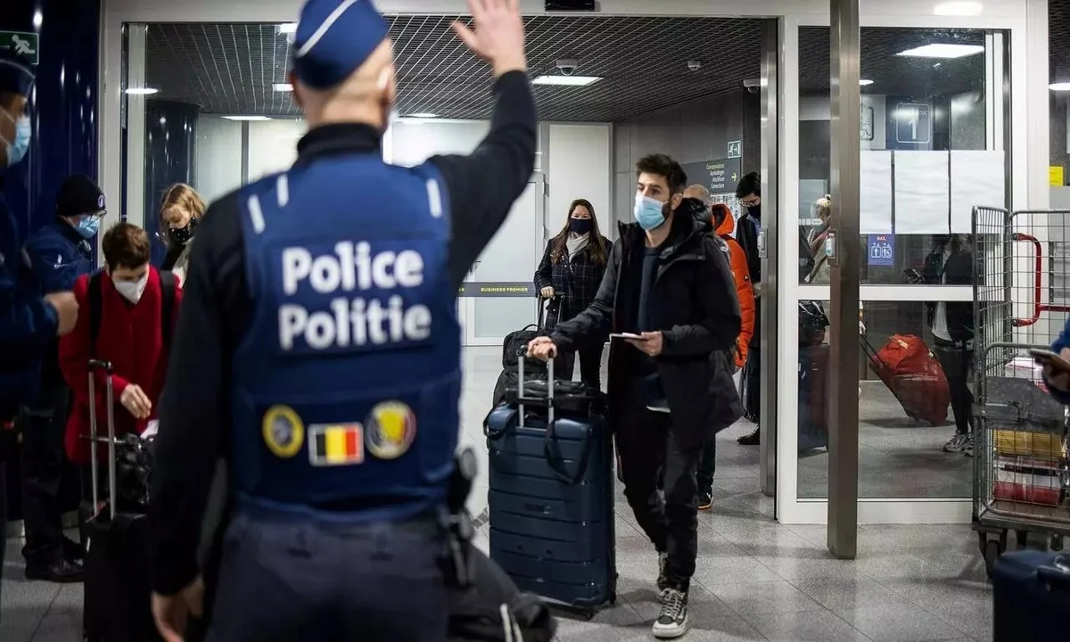 Βέλγιο: Χωρίς τεστ και καραντίνα οι πλήρως εμβολιασμένοι που επιστρέφουν από πράσινες και πορτοκαλί περιοχές