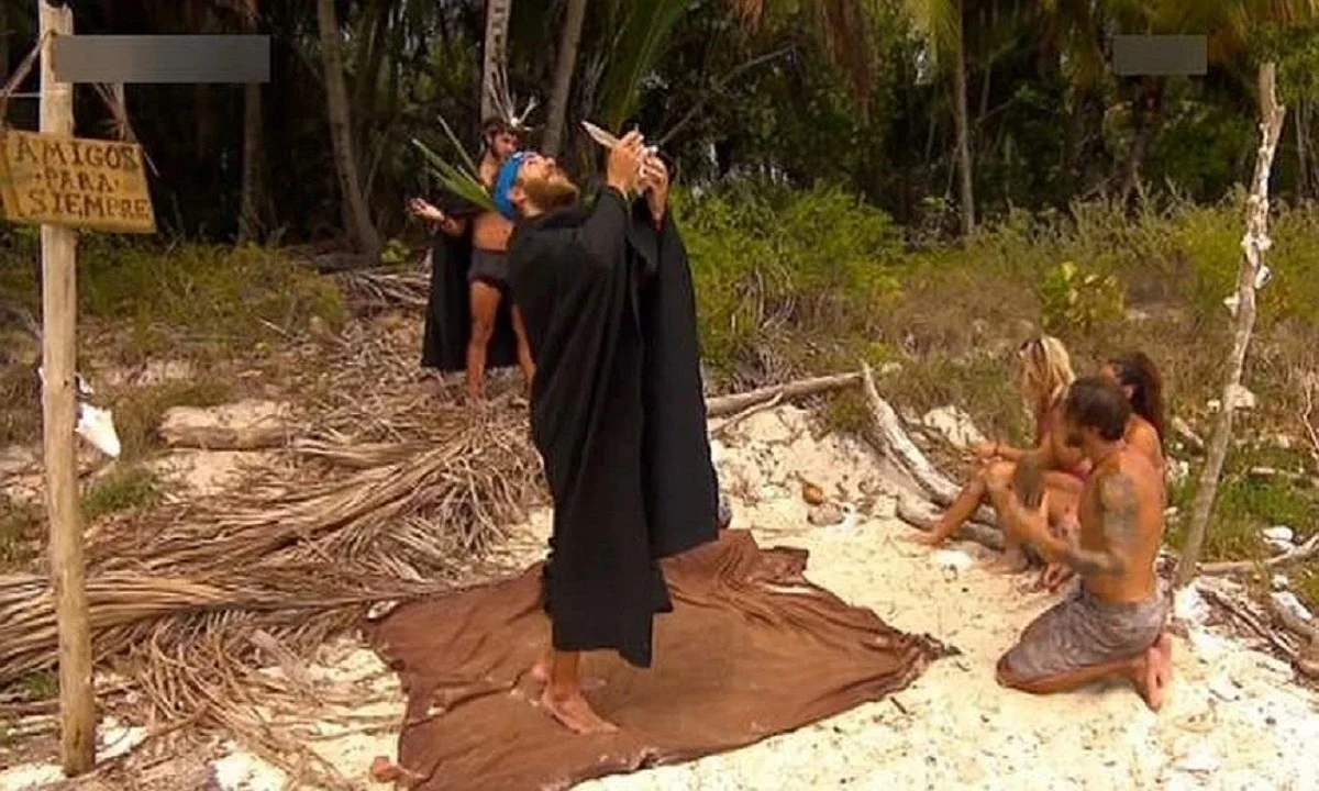 Survivor: Οι Amigos έκραξαν τον Τριαντάφυλλο! Πτυχίο από την… «Ανωτάτη Καραγκιοζική» - Έξαλλος ο Σάκης!