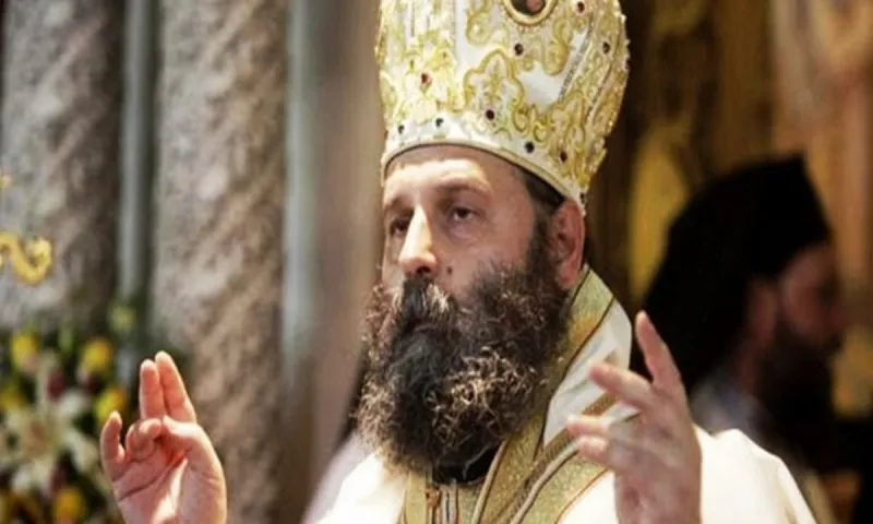 Ο Μητροπολίτης Ιωαννίνων για τους ιερείς με τα πλαστικά κουταλάκια