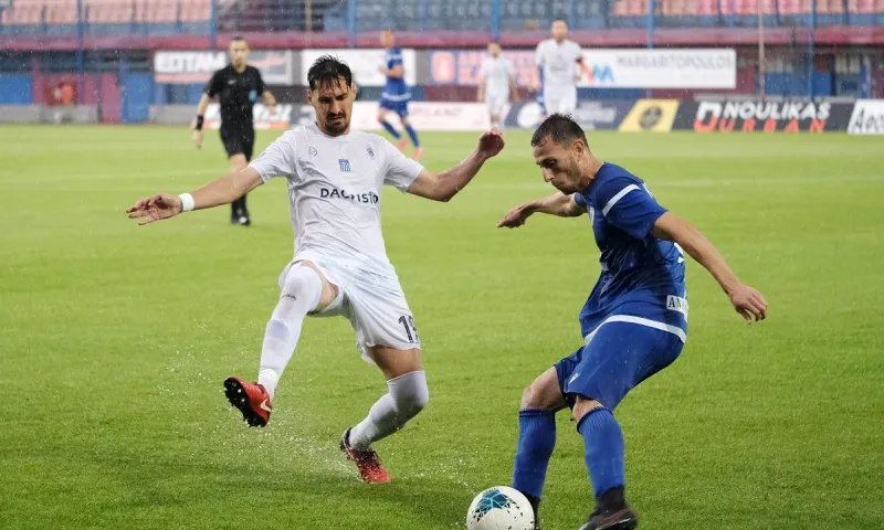 Football League: «Εφτάψυχος» ο Αστέρας Βλαχιώτη, νίκησε Αιγάλεω και έβαλε φωτιά