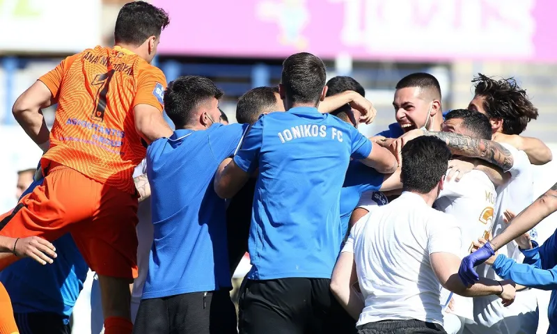 Ιωνικός: Συνάντηση με τους ανθρώπους της Super League