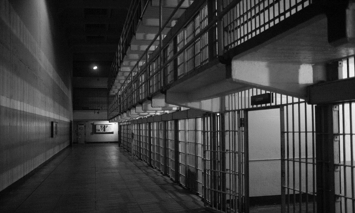 Μπήκε στη φυλακή για 141.078 χρόνια και βγήκε στα 20!