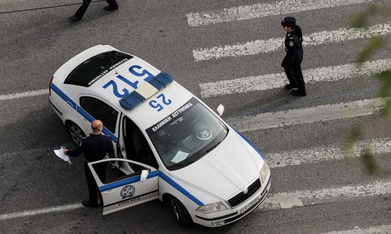 Κολωνός: Ανήλικη μαχαίρωσε άλλους δύο ανηλίκους