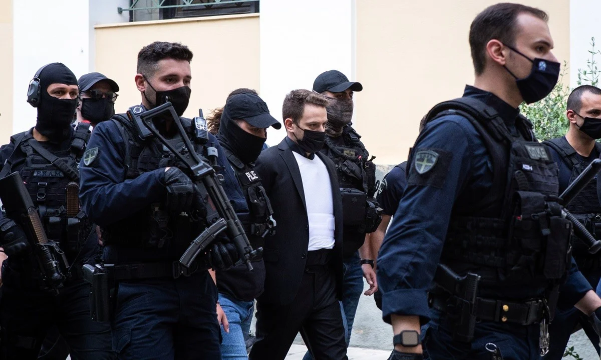 Έγκλημα στα Γλυκά Νερά: Τι είπε ο πιλότος για την αγκαλιά στη μητέρα της Καρολάιν - Τι θα πει στο μωρό όταν μεγαλώσει