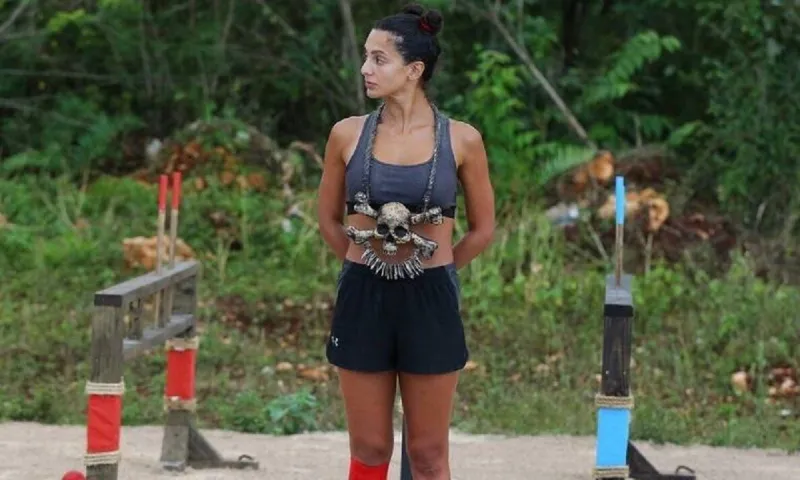 Survivor: Η Νικόλ Μαυρίδη φωτογραφίζεται σε θαλάσσιο σπήλαιο! (pic)