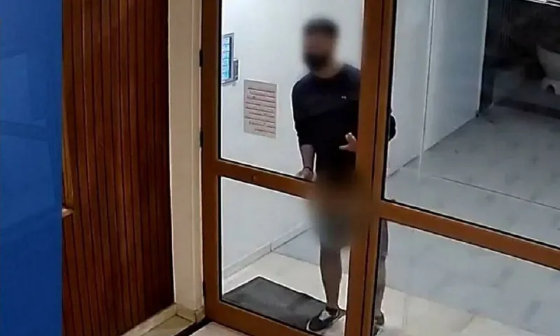 Έγκλημα στα Γλυκά Νερά: Γιατί έψαχνε για τον δράκο της Νέας Σμύρνης στο κινητό του ο πιλότος;