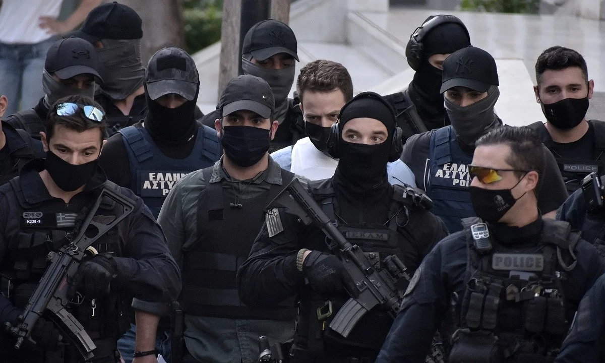 Γλυκά Νερά: Θέλει μεροκάματα στην φυλακή ο συζυγοκτόνος πιλότος
