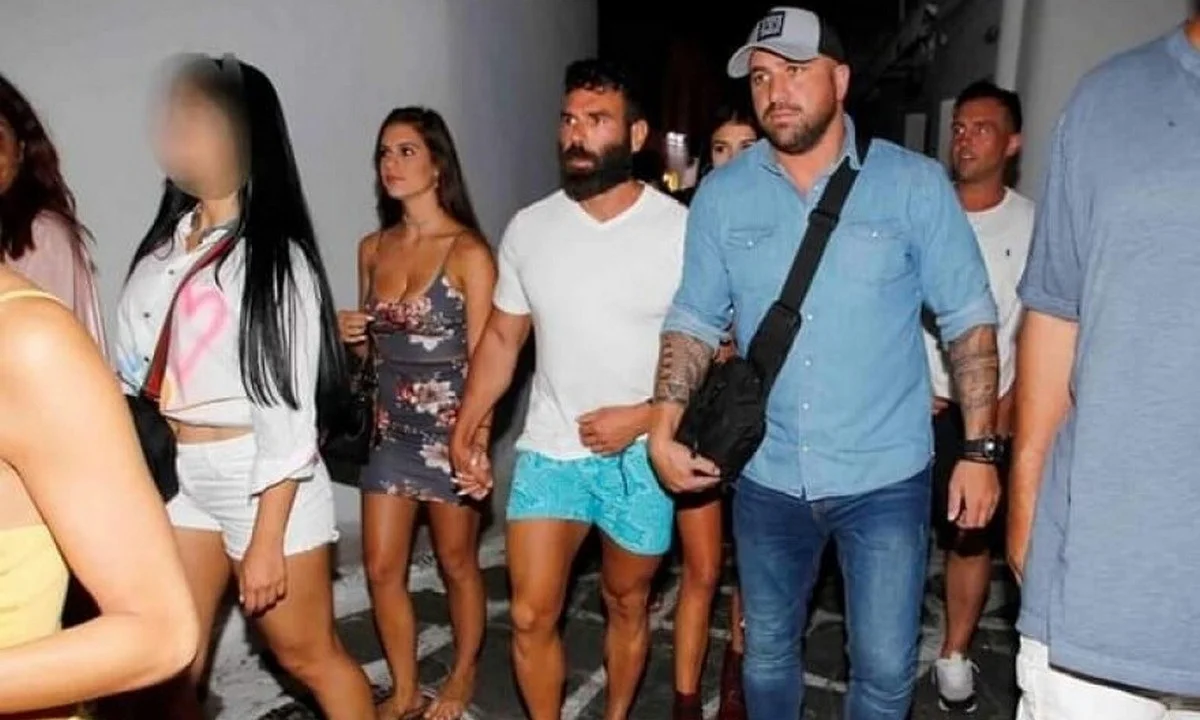 Μύκονος : 15 τουρίστες έστειλαν στο νοσοκομείο τον σωματοφύλακα του «βασιλιά του Instagram»