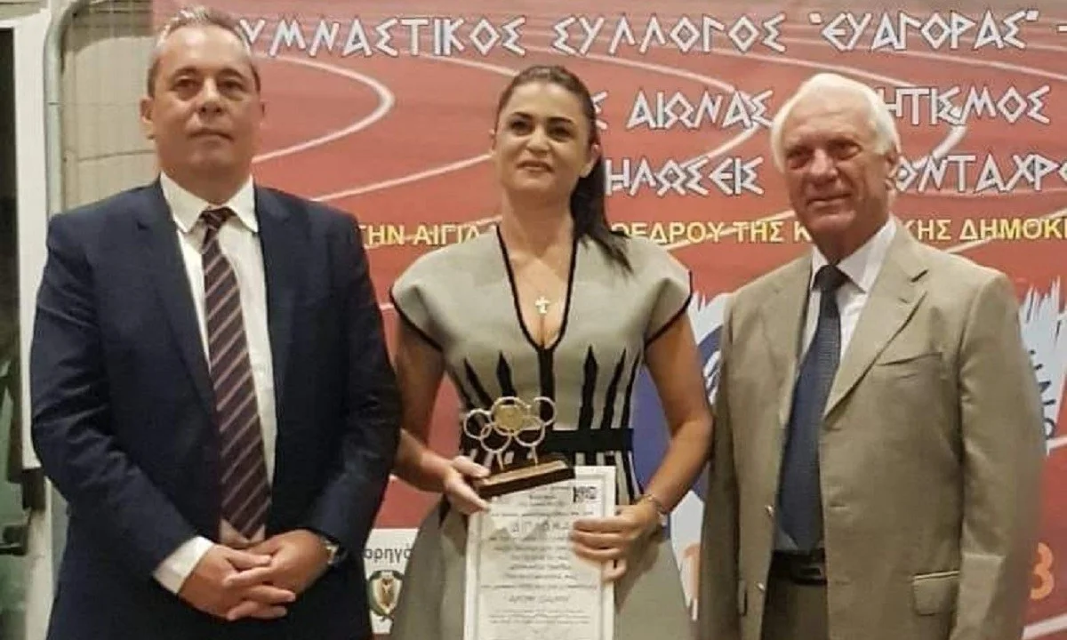 Άντρη Σιάλου: Βροχή τα μηνύματα συμπαράστασης στον αναίτιο διωγμό της από την ΚΟΕ