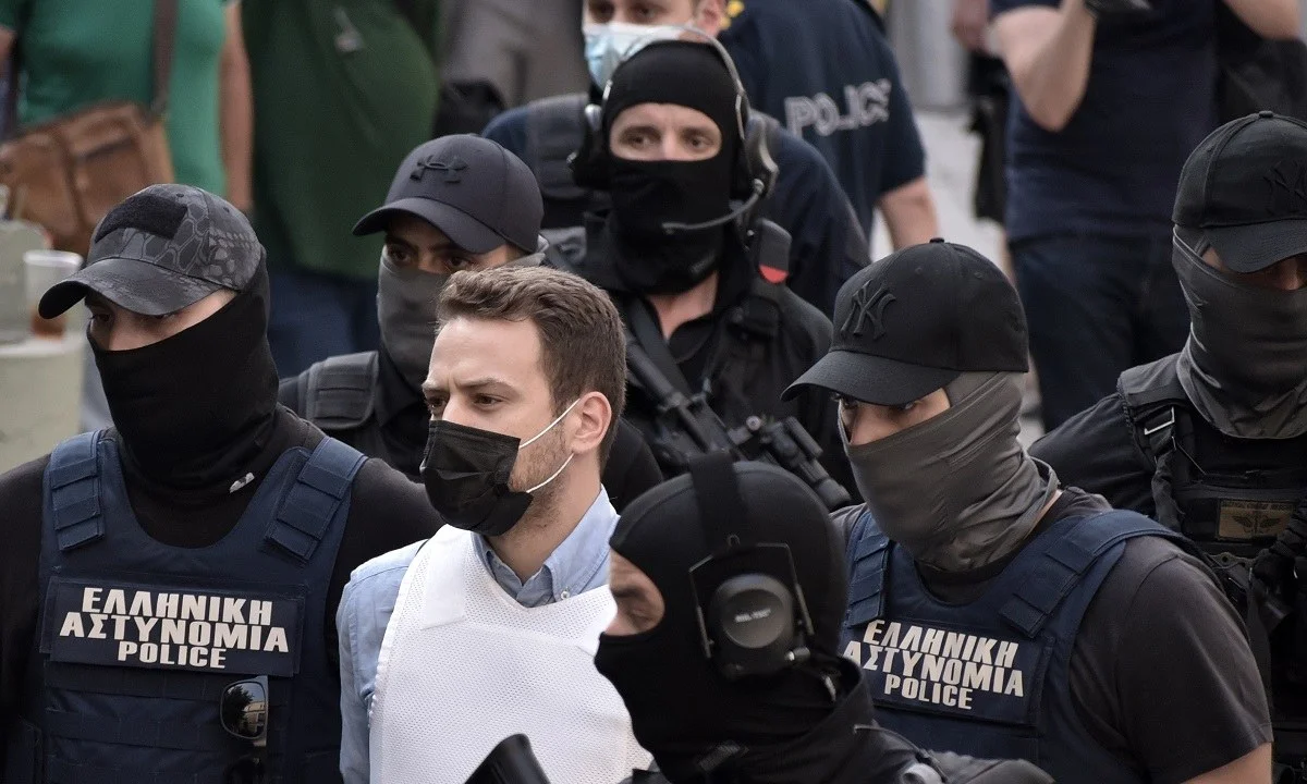 Γλυκά Νερά: Υπόθεση βόμβα! Υπνώτισε την Καρολάιν ο Μπάμπης για να την πνίξει;