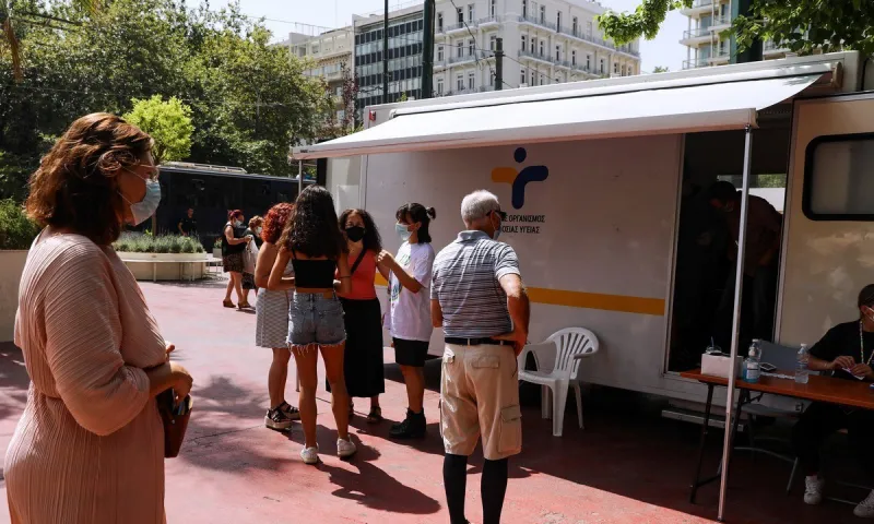 Κορονοϊός: Εστιατόρια, bars, θέατρα, cinema, συναυλίες μόνο για εμβολιασμένους - Το σχέδιο της κυβέρνησης