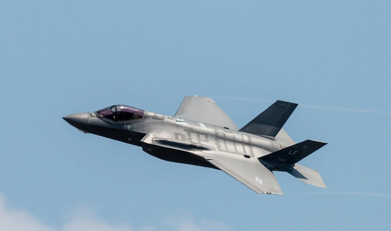 Δημοψήφισμα θέλουν οι Ελβετοί για τα F-35 - Τι να κάνουμε εμείς; Διερωτούνται οι πολίτες