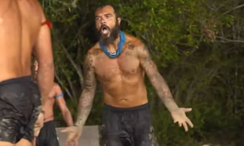Survivor - Τριαντάφυλλος: Υπέγραψε το νέο του δισκογραφικό συμβόλαιο - Δείτε πού πήγε (pic)