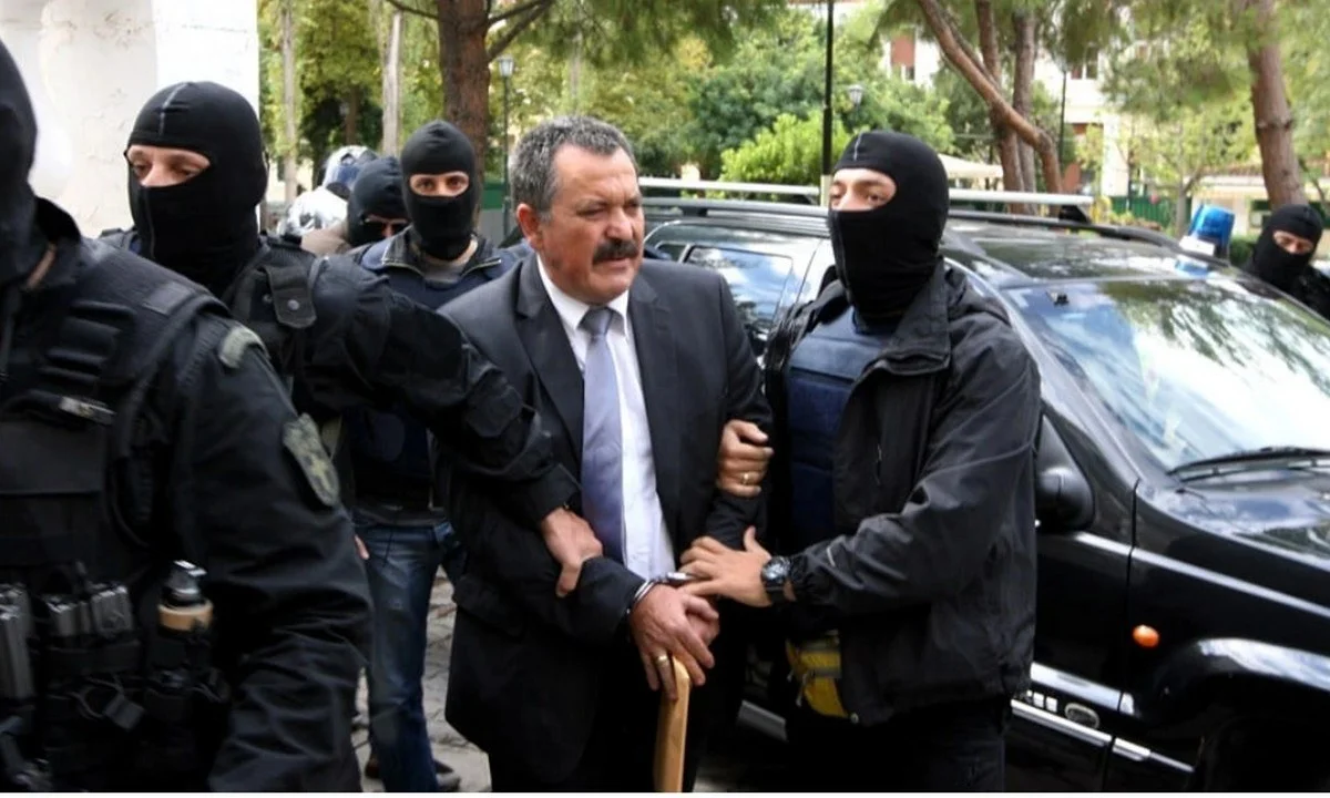 Χρυσή Αυγή - Παππάς: Και τους εννέα μήνες στο σπίτι της Ουκρανής - Η πρώτη ατάκα στους Αστυνομικούς