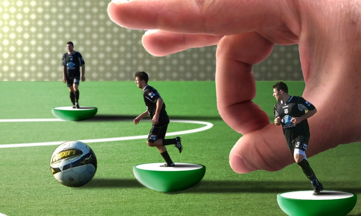 Διαιτησία: Οffside ούτε στο... subbuteo!