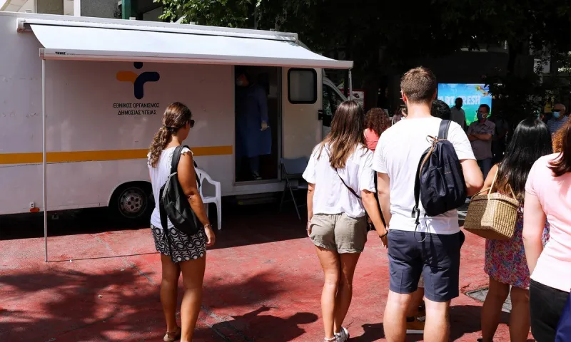 Κορονοϊός: 801 κρούσματα - 6 νεκροί - 173 διασωληνωμένοι