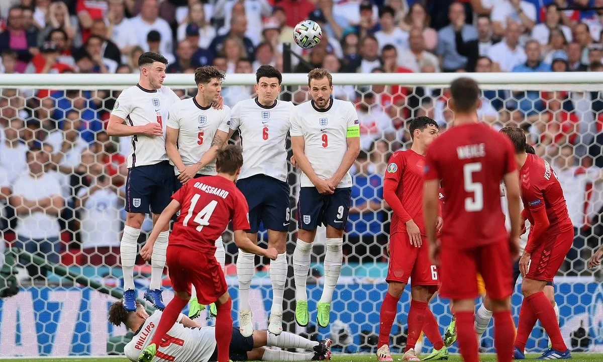 Euro 2020 - Αγγλία - Δανία: ΑΡΙΣΤΟΥΡΓΗΜΑ από τον Ντάμσγκααρντ και 0-1 (vid)