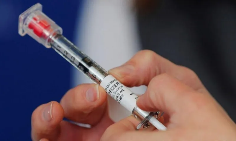 Κορονοϊός - Εμβόλια: Η Pfizer ζητά έγκριση για 3η δόση!