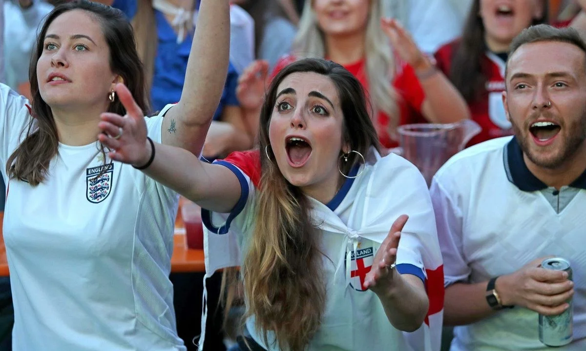 Euro 2020: Αγγλίδα είπε ψέματα στη δουλειά για να πάει στο ματς με Δανία και την απέλυσαν!