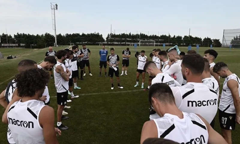 ΠΑΟΚ: Έτοιμος για Ολλανδία - Ανακοίνωσε αποστολή ο Λουτσέσκου
