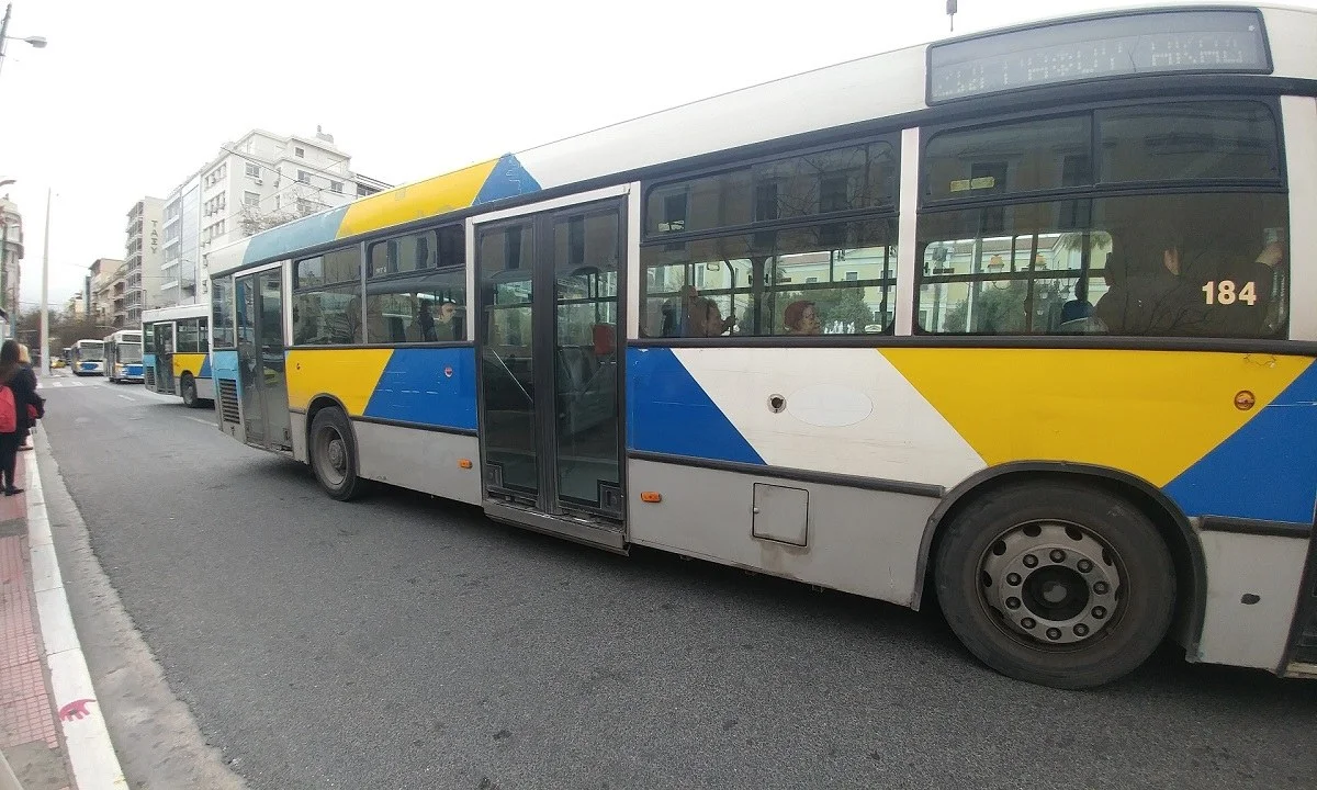Προνόμια εμβολιασμένων: Εκπτώσεις στα Μέσα Μαζικής Μεταφοράς