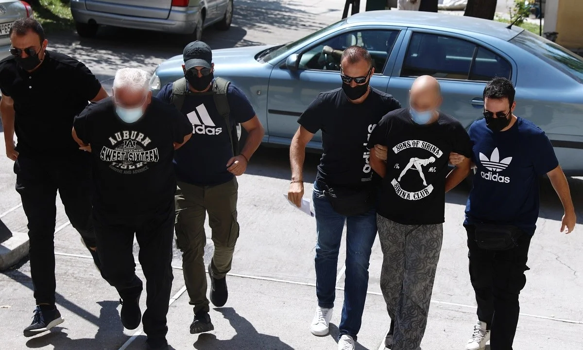 Ηλιούπολη: Διαφήμιζε την... πραμάτεια του σε site ο ατηγορούμενος!