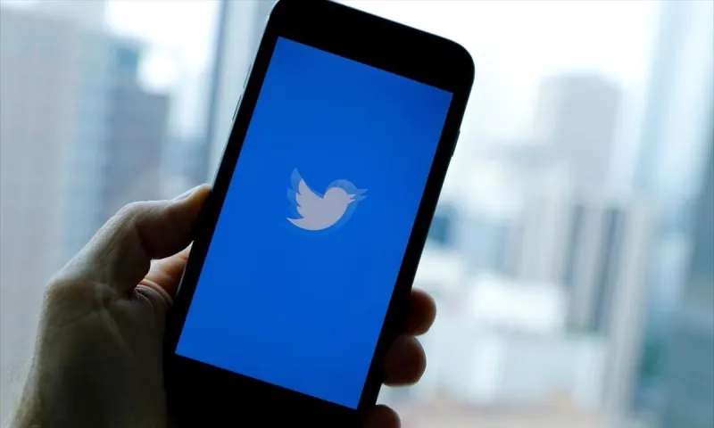 15 Ιουλίου 2006: Αρχίζει τη λειτουργία του το Twitter