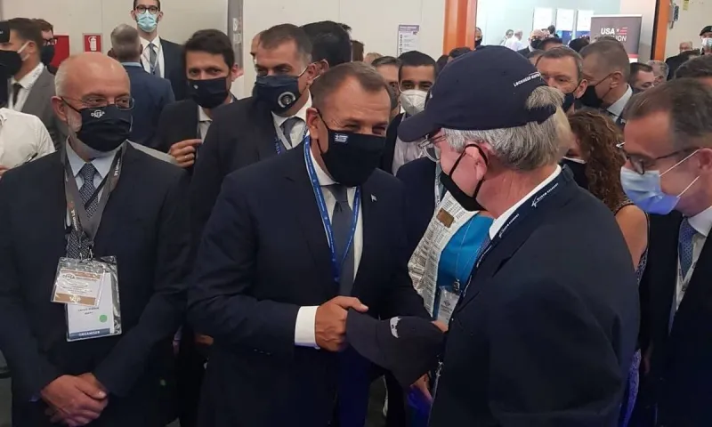 Φρεγάτες: Ο υπουργός Άμυνας δεν έκανε το λάθος με τις αμερικανικές