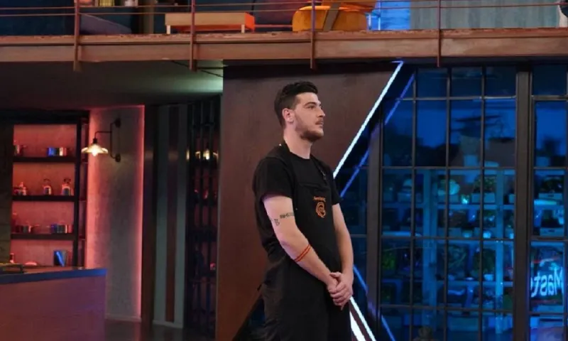 MasterChef: Η απίθανη πατέντα που έχει κάνει ο Διονύσης στο εστιατόριο που δουλεύει!
