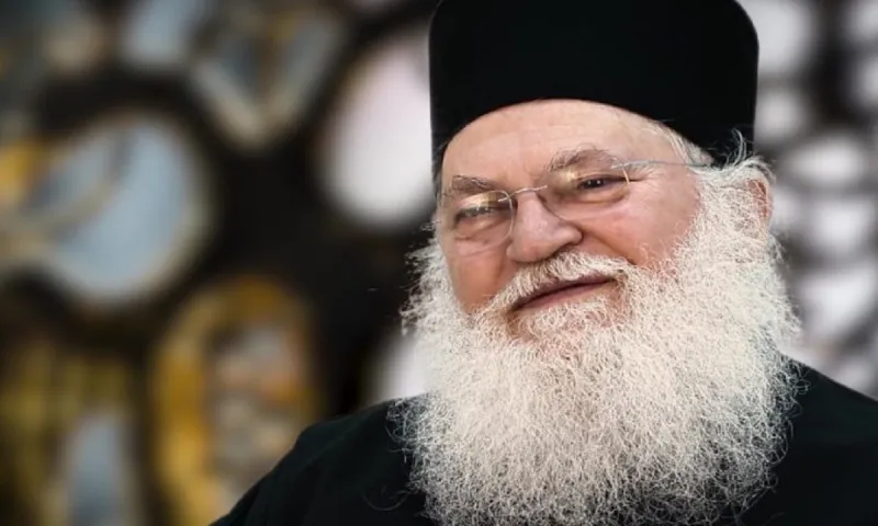 Γέροντας Εφραίμ: Βγήκε από το νοσοκομείο