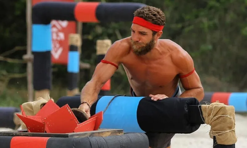Survivor Τριαντάφυλλος - Κόρο: Ακόμα και οι γονείς του ξενέρωσαν γι' αυτό που έκανε στον Ντάφυ
