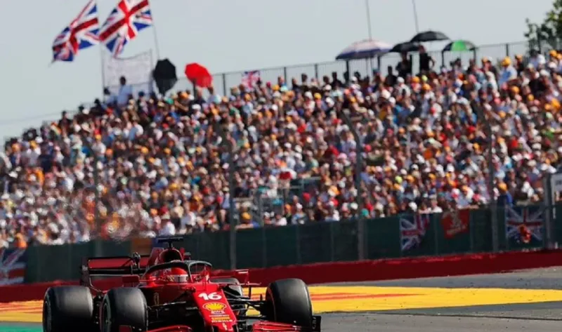 Aπίστευτο! 140.000 κόσμου στο Grand Prix του Silverstone χωρίς μάσκα!