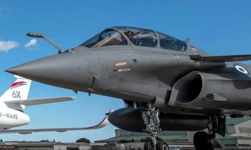 Ελληνοτουρκικά: Προσγειώνονται τα πρώτα Rafale στην Ελλάδα ο φόβος και τρόμος των Τούρκων!