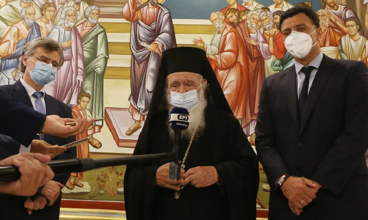 Ιερά Σύνοδος: Δεν είναι αντίθετη η Εκκλησία στο εμβόλιο