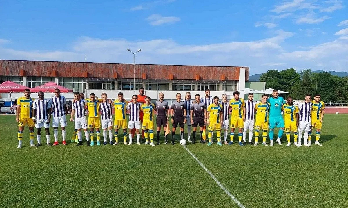 Απόλλων Σμύρνης - ΑΠΟΕΛ 0-0: Χωρίς γκολ, αλλά με μήνυμα
